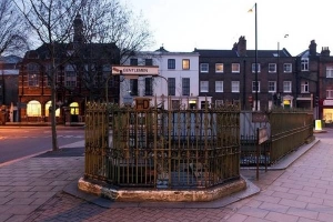 Nhà vệ sinh công cộng thời Victoria ở London