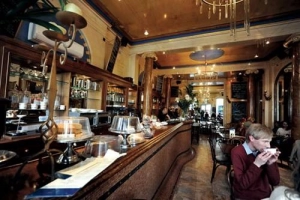 Nhớ trà chiều Oxford