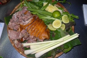 Những đặc sản Việt trên bàn nhậu khiến du khách đến du lịch Việt Nam &#8216;đầu hàng&#8217;