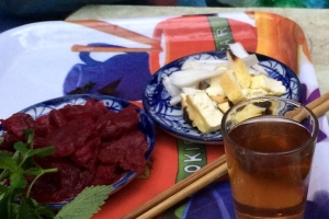 Những địa chỉ nổi tiếng ăn sứa đỏ đang vào mùa ở Hà Nội