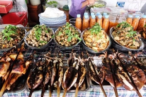Những món ăn đường phố chỉ nhìn thôi đã ứa nước miếng thèm thuồng của Campuchia