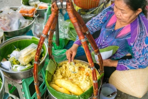 Những món ăn vỉa hè &#8220;gây nghiện&#8221; tại Hà Nội