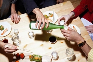 Những nguyên tắc trên bàn ăn của người Nhật