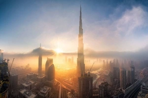 Những tòa nhà chọc trời ở Dubai huyền ảo trong sương