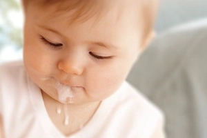 Nôn trớ và cách xử lý nôn trớ ở trẻ