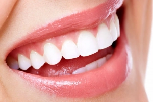 Nướu răng khỏe mạnh có màu gì?