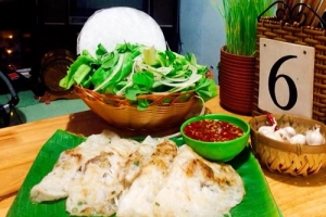 Quán bánh xèo Quảng Ngãi bán 1.000 chiếc mỗi ngày ở Sài Gòn
