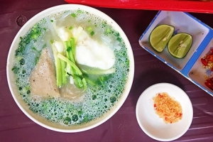 Quán bún nước trong hẻm &#8216;mê hoặc&#8217; người Sài Gòn gần 20 năm