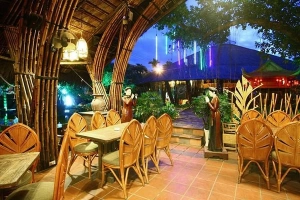 Quán cà phê tre độc đáo ở Đồng Hới