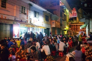Quán sữa đậu nành ở Đà Lạt ken đặc khách dịp cuối tuần