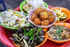 Rét căm căm, chiều về chị em nhớ rủ nhau qua 5 quán ốc nóng ngon có tiếng ở Hà Nội