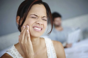 Rối loạn khớp thái dương hàm: Nguyên nhân và điều trị