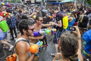 Rủ nhau du lịch Thái Lan tham gia lễ hội té nước Songkran 2016