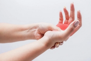 Run tay khi hồi hộp kèm loạn nhịp tim là bệnh gì?