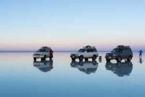 Salar de Uyuni - &#8216;Mặt gương muối&#8217; lớn nhất thế giới ở Bolivia