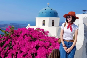 Santorini - Hòn đảo thiên đường qua hành trình của Dung Trần Columnist