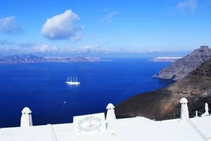 Santorini - nơi trải nghiệm biển xanh thực sự