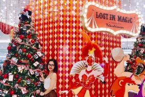 Sắp Noel rồi, xúng xính váy áo dắt tay nhau ra đây chụp ảnh thôi nào!