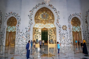 Sheikh Zayed - Thánh đường trắng tuyệt đẹp ở Abu Dhabi