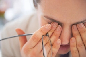 Tái cận sau 4 năm mổ mắt cận thị lasik có sao không?
