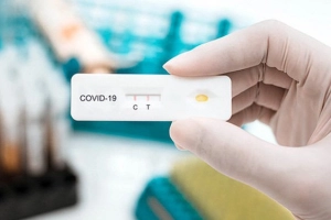Test nhanh bằng nước bọt có chính xác không?