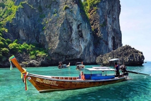 Thái Lan cô lập Phuket sau 30 ngày thử nghiệm mở cửa