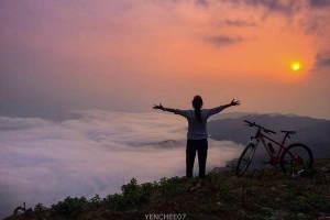 Thiên đường mây Tà Xùa giữa mùa hè