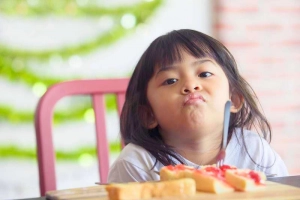 Thiếu kẽm: Nguyên nhân hàng đầu trẻ biếng ăn