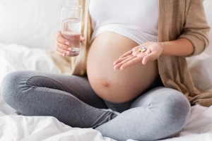 Thuốc điều trị COVID-19 ảnh hưởng ra sao đến thai nhi?