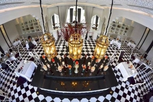 Tòa lâu đài mang phong cách Taj Mahal giữa Sài Gòn