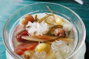 Top 5 quán chè vỉa hè tuyệt ngon hút khách Sài Gòn