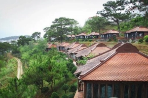 Trải nghiệm ngủ Bungalow mang đậm chất Huế ngay giữa lòng thành phố ngàn hoa