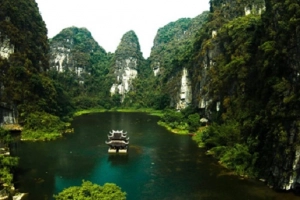 Tràng An mở thêm tuyến mới hút khách dịp Tết Nguyên đán