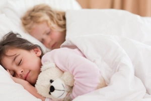 Trẻ mẫu giáo và trẻ lớn cần ngủ bao nhiêu?