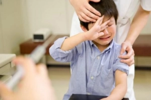 Trẻ ngứa bao quy đầu, phải làm sao?