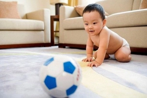 Trẻ trốn bò có sao không?