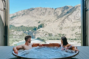 Ước một lần tắm Onsen Hot Pools giữa núi rừng ở New Zealand