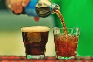 Uống nhiều nước ngọt có bị tiểu đường không?