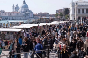 Venice thu phí tham quan từ 2023