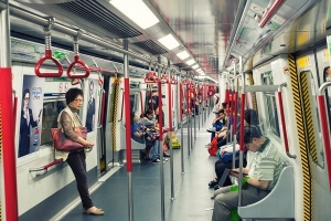 Vì sao khách nước ngoài mê tàu điện ngầm Hong Kong?