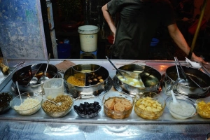 Xe chè Tàu lâu đời nhất ở Sài Gòn