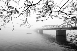 Xứ Huế huyền ảo, mộng mơ trong sương mờ
