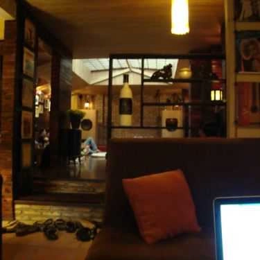 Không gian- Rock 1858 Cafe