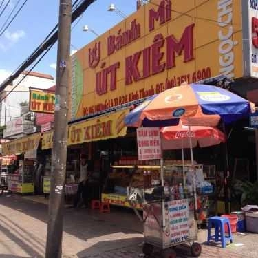 Tổng hợp- Tiệm Bánh Bánh Mì Út Kiêm 146 - Quốc Lộ 13