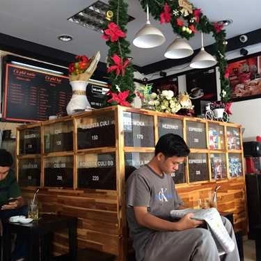 Không gian- Sunny House Cafe - Trương Hoàng Thanh