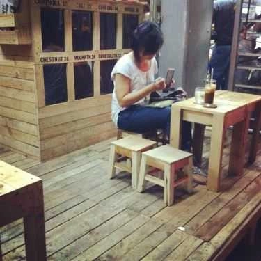 Không gian- Nâu Đen Cafe