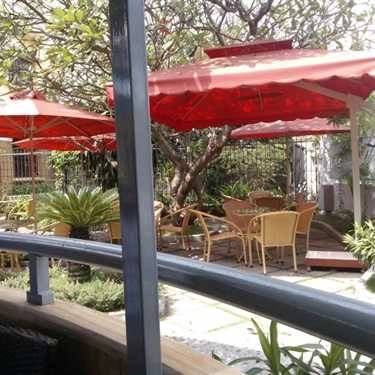 Không gian- Thềm Xưa Cafe - Lê Văn Việt