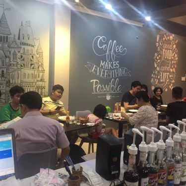 Không gian- 5D' Box Cafe