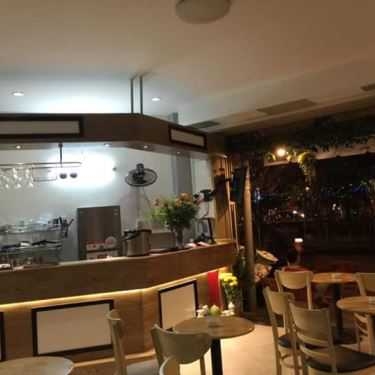 Không gian- 645 Coffee Shop
