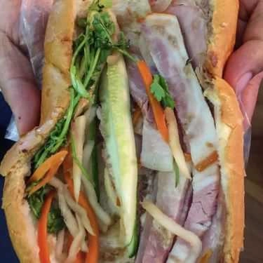 Tổng hợp- Tiệm Bánh A Vĩ Bakery - Bánh Mì Thịt & Heo Quay - Lương Hữu Khánh